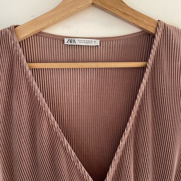 Zara Pleated V Neck Top - S - Picture 4 of 5